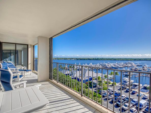 120 Lakeshore Drive 937, North Palm Beach FL 33408