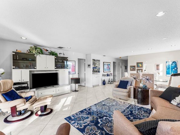 61 Eastgate Drive A, Boynton Beach FL 33436