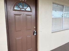 601 NW 78th Ter 205, Margate FL 33063