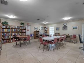 601 NW 78th Ter 205, Margate FL 33063