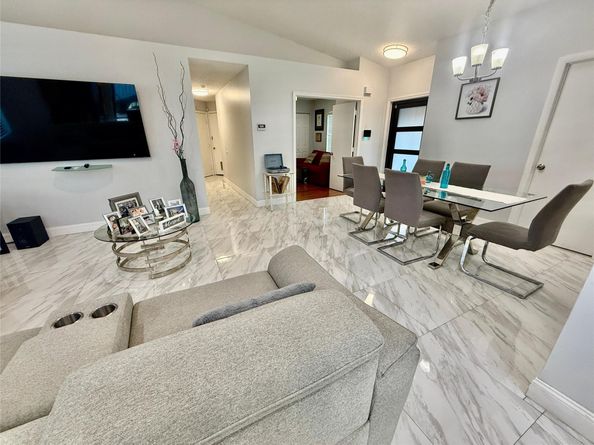 17673 SW 19th St, Miramar FL 33029