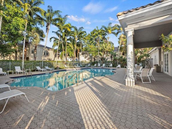 4732 NW 59th Manor Blgd 11, Coconut Creek FL 33073