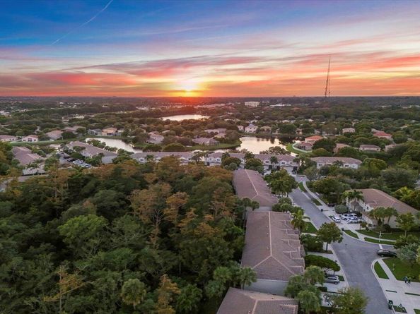 4732 NW 59th Manor Blgd 11, Coconut Creek FL 33073