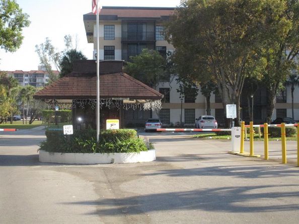 5570 NW 44th St 405A, Lauderhill FL 33319