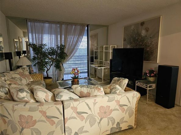 5570 NW 44th St 405A, Lauderhill FL 33319