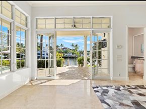 828 Harbour Isle Place, North Palm Beach FL 33410