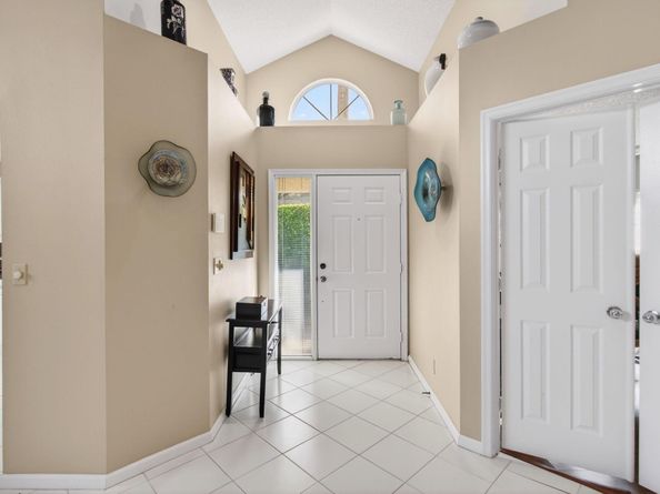 6143 Greenspointe Drive, Boynton Beach FL 33437