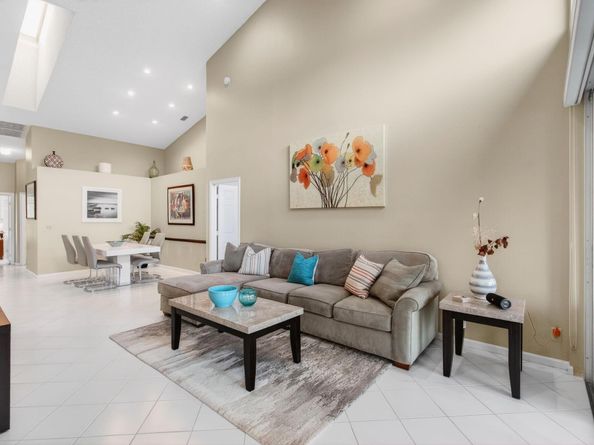 6143 Greenspointe Drive, Boynton Beach FL 33437