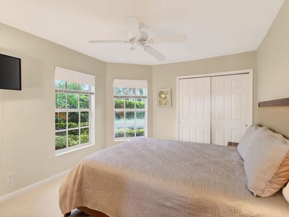 6143 Greenspointe Drive, Boynton Beach FL 33437