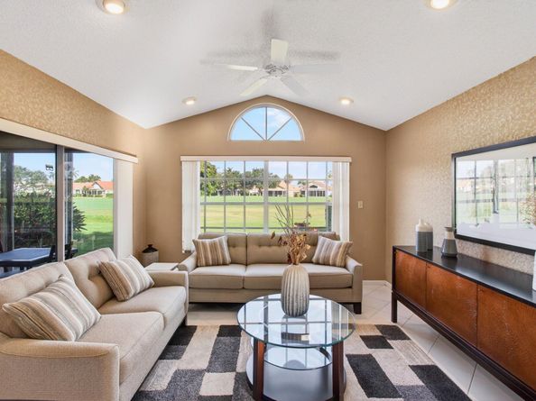 6143 Greenspointe Drive, Boynton Beach FL 33437