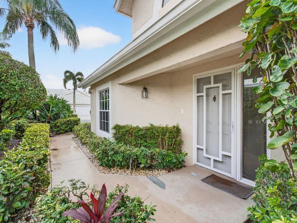 6143 Greenspointe Drive, Boynton Beach FL 33437