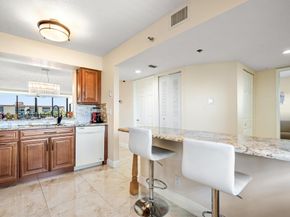 7290 Kinghurst Drive 607, Delray Beach FL 33446