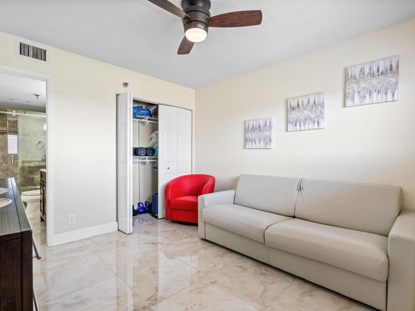 7290 Kinghurst Drive 607, Delray Beach FL 33446