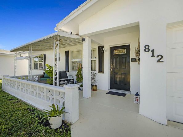 812 SW 5th Avenue, Boynton Beach FL 33426
