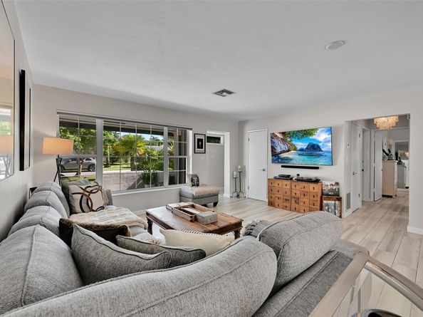 5281 NE 19th Ave, Fort Lauderdale FL 33308