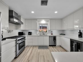 5281 NE 19th Ave, Fort Lauderdale FL 33308