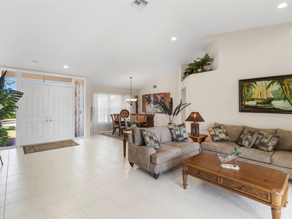 560 NW 110th Ave, Plantation FL 33324