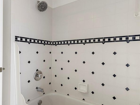 560 NW 110th Ave, Plantation FL 33324