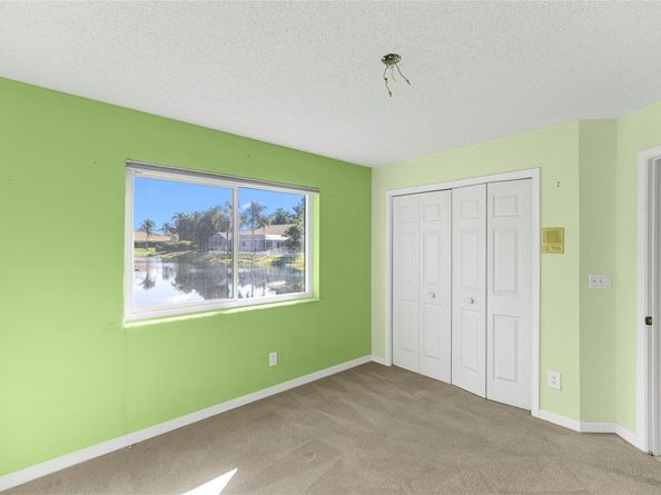 560 NW 110th Ave, Plantation FL 33324