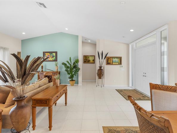 560 NW 110th Ave, Plantation FL 33324