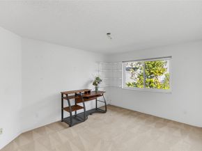 560 NW 110th Ave, Plantation FL 33324