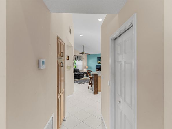 560 NW 110th Ave, Plantation FL 33324