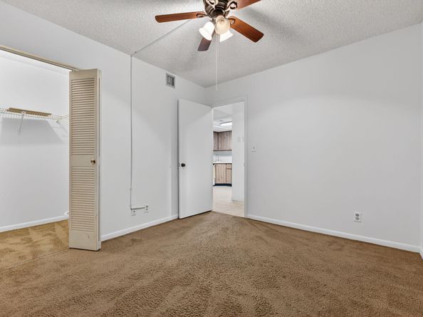 3215 Riverside Drive C402, Coral Springs FL 33065