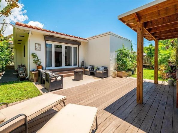 1534 Van Buren St, Hollywood FL 33020