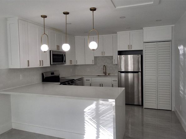 1534 Van Buren St, Hollywood FL 33020