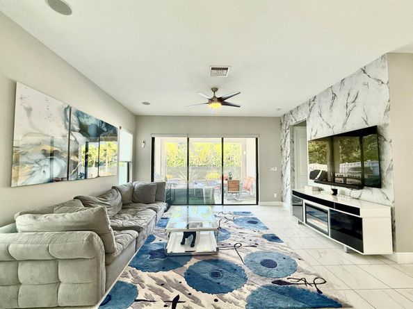 8655 NW 39th Court, Coral Springs FL 33065