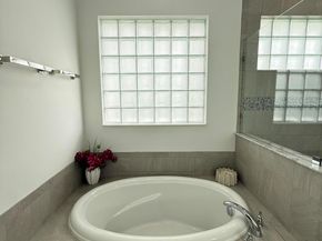 8655 NW 39th Court, Coral Springs FL 33065