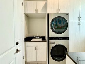 8655 NW 39th Court, Coral Springs FL 33065