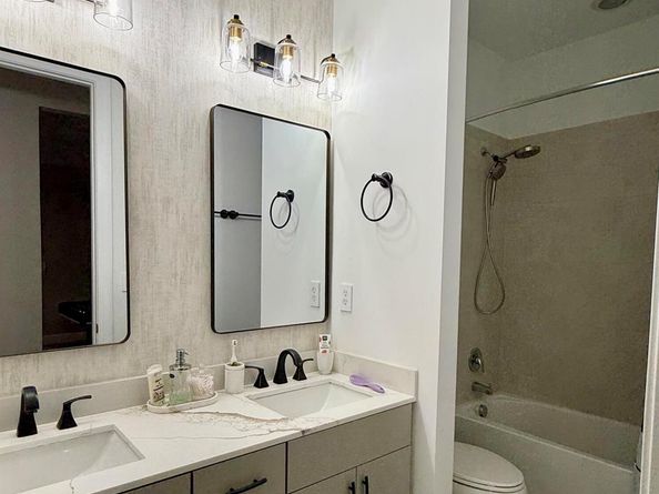 8655 NW 39th Court, Coral Springs FL 33065