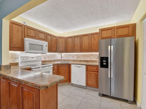 310 Pine Ridge Circle B1, Greenacres FL 33463