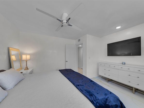 238 Hibiscus Ave 119, Lauderdale By The Sea FL 33308