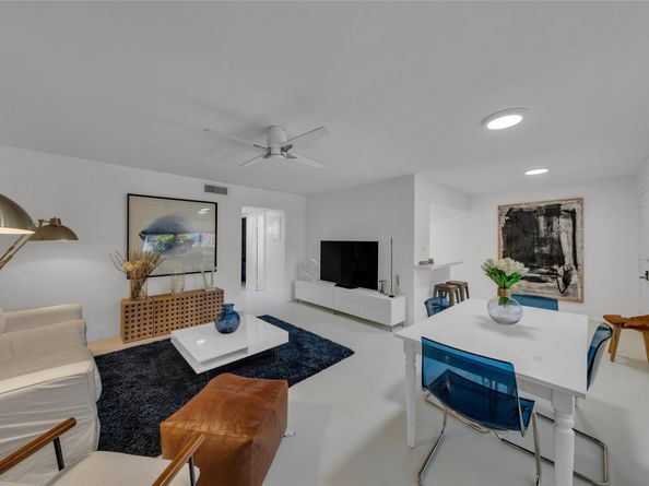 238 Hibiscus Ave 119, Lauderdale By The Sea FL 33308