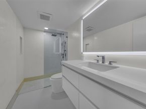 238 Hibiscus Ave 119, Lauderdale By The Sea FL 33308