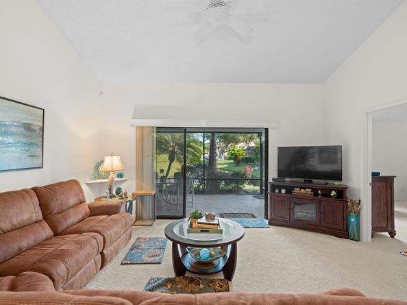 6735 Canary Palm Circle, Boca Raton FL 33433