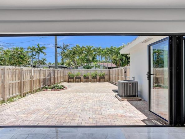 1424 Adams St, Hollywood FL 33020