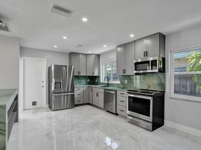 1424 Adams St, Hollywood FL 33020