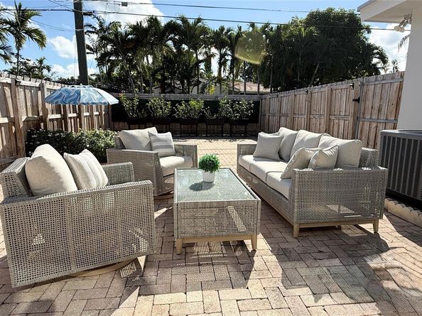 1424 Adams St, Hollywood FL 33020