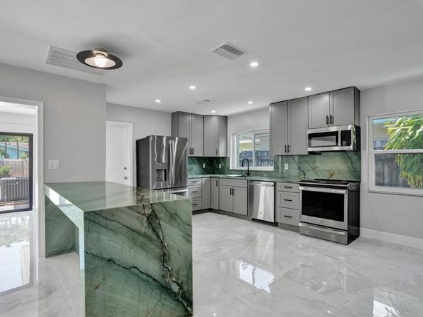 1424 Adams St, Hollywood FL 33020