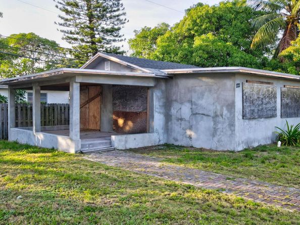 122 SW 8th Avenue, Delray Beach FL 33444