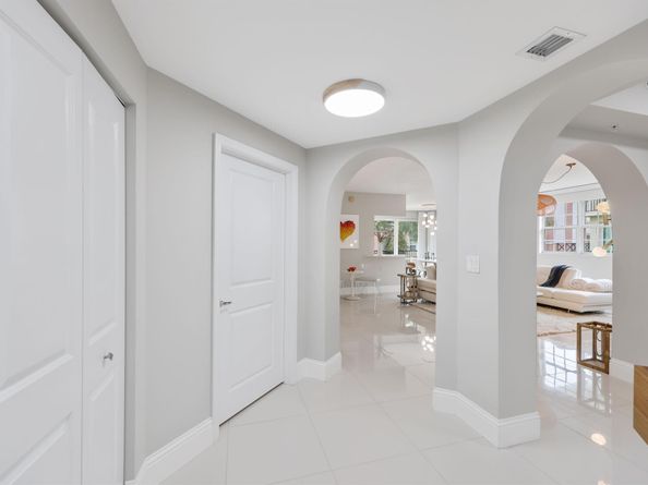 235 NE 1st Street 411, Delray Beach FL 33444