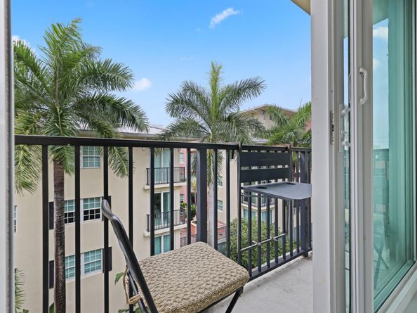 235 NE 1st Street 411, Delray Beach FL 33444