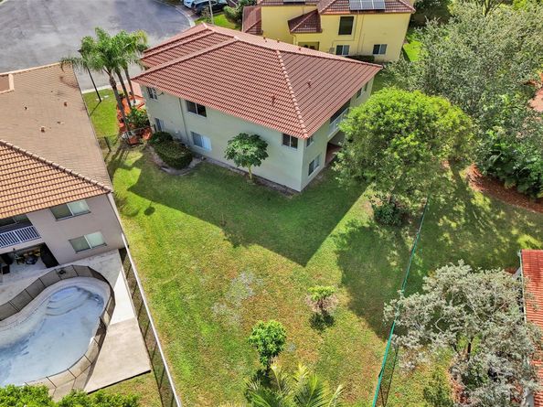 4030 Rocks Point Pl, Riviera Beach FL 33407