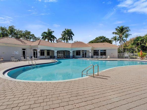 4030 Rocks Point Pl, Riviera Beach FL 33407