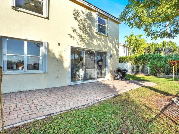 130 Canterbury Place, Royal Palm Beach FL 33414