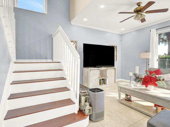 130 Canterbury Place, Royal Palm Beach FL 33414