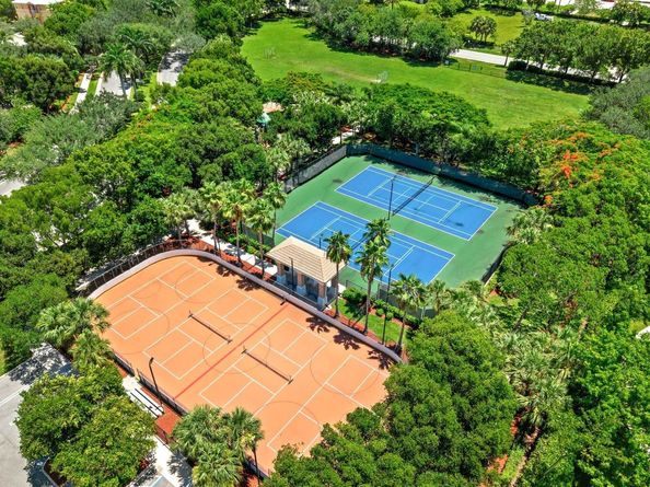 130 Canterbury Place, Royal Palm Beach FL 33414